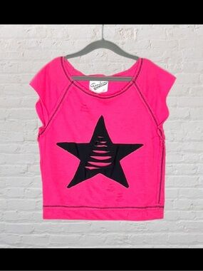 Random Hearts Distressed Boxy Star T-Shirt